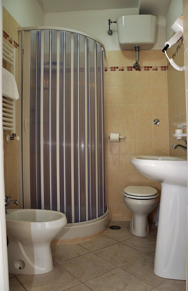 Bed and Breakfast Re Monti Rom Exterior foto